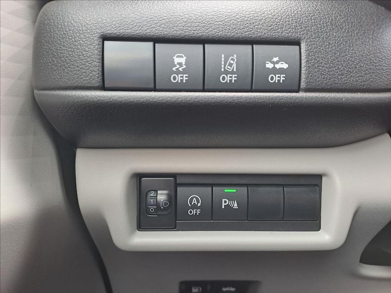 Suzuki Swift (2026) 1,2 PREMIUM HYBRID - fotka 14 z 18