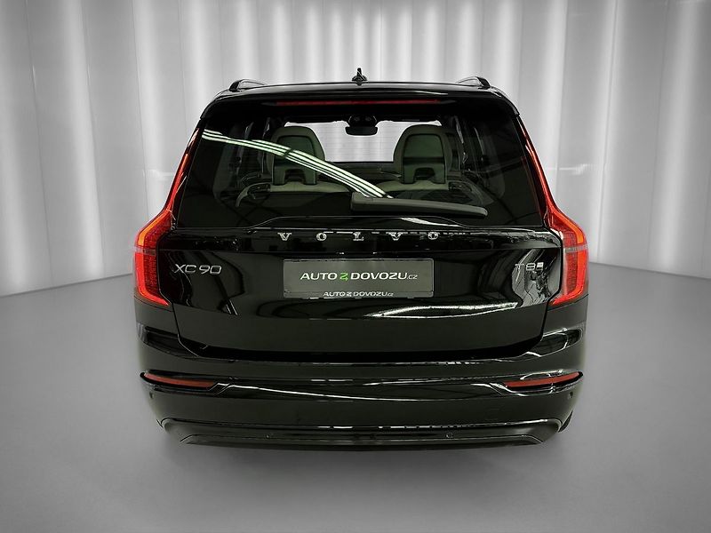 Volvo XC90 (2026) T8 AWD DARK PLUS, CHARCOAL, VZ - fotka 5 z 32