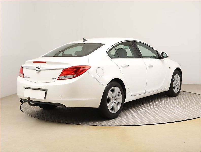 Opel Insignia (2009) 2.0 CDTI, Automat, Tempomat - fotka 5 z 18