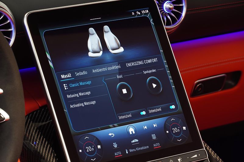 Mercedes-Benz SL 63AMG,4matic+,DPH,Záruka,ČR - fotka 35 z 40