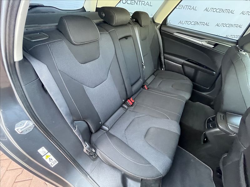 Ford Mondeo 2,0 TDCi,110kW,TITANIUM,serv.k - fotka 25 z 28