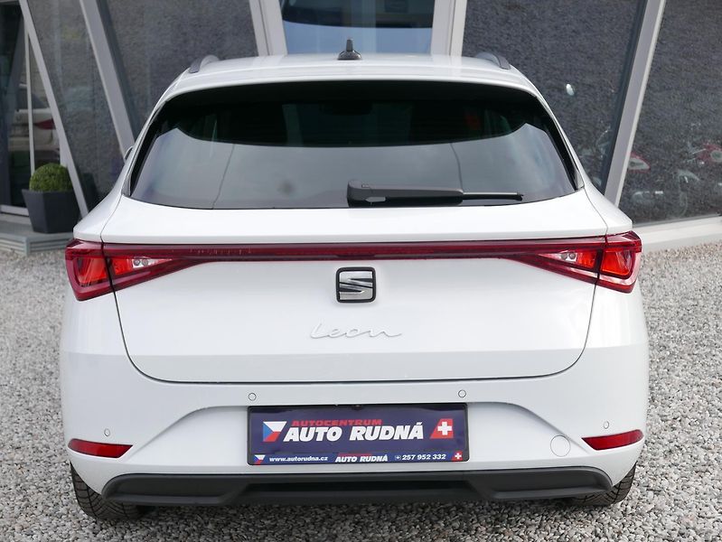 Seat Leon 2,0TDI 110kW Style DSG Automat - fotka 8 z 36