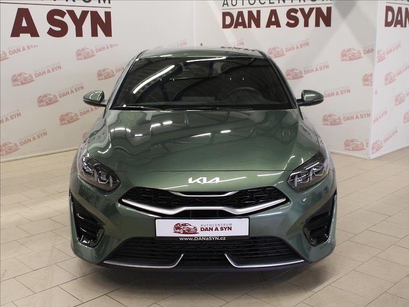 Kia ProCeed 1,5 T-GDI GT-Line zánovní! - fotka 2 z 31