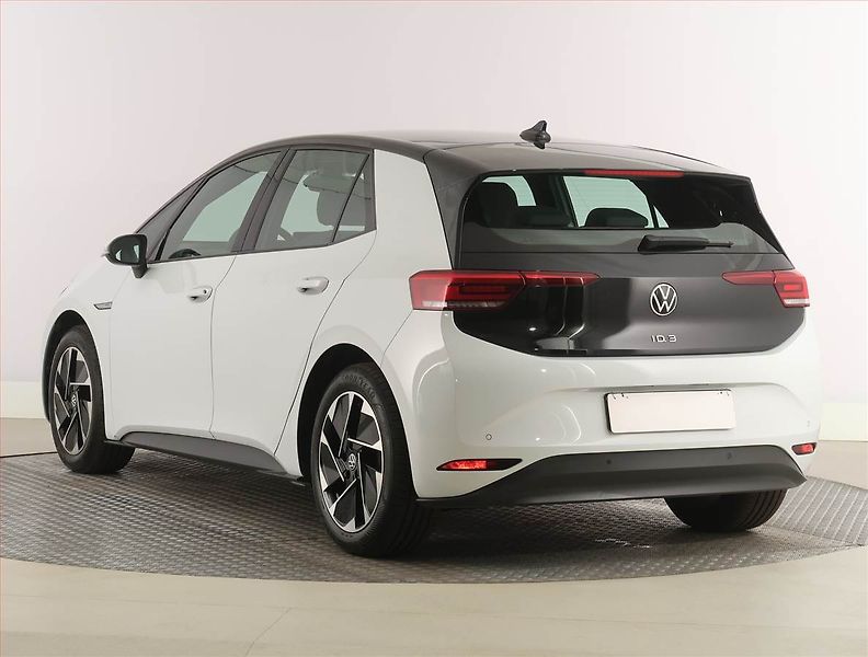 Volkswagen ID.3 (2022) Pro Perf. (62 kWh), SoH 90% - fotka 4 z 28