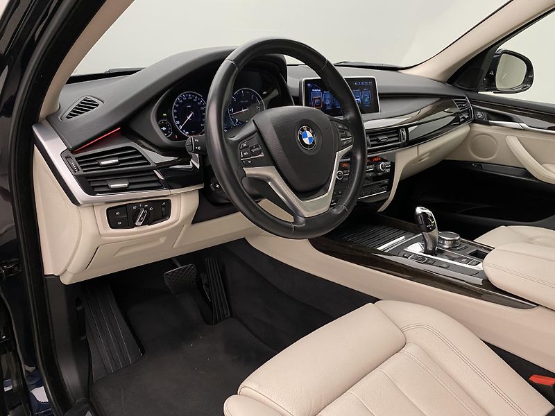 BMW X5 XDRIVE 30d AUT CZ - fotka 4 z 65