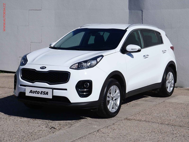 Kia Sportage (2017) 1.6 GDi, ČR, AC, TZ, výhřev - fotka 3 z 17