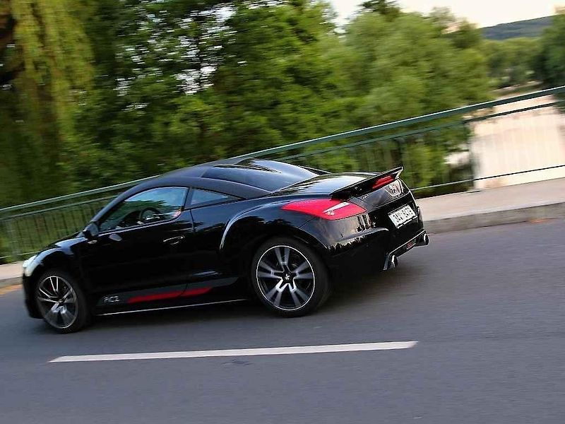Peugeot RCZ R.