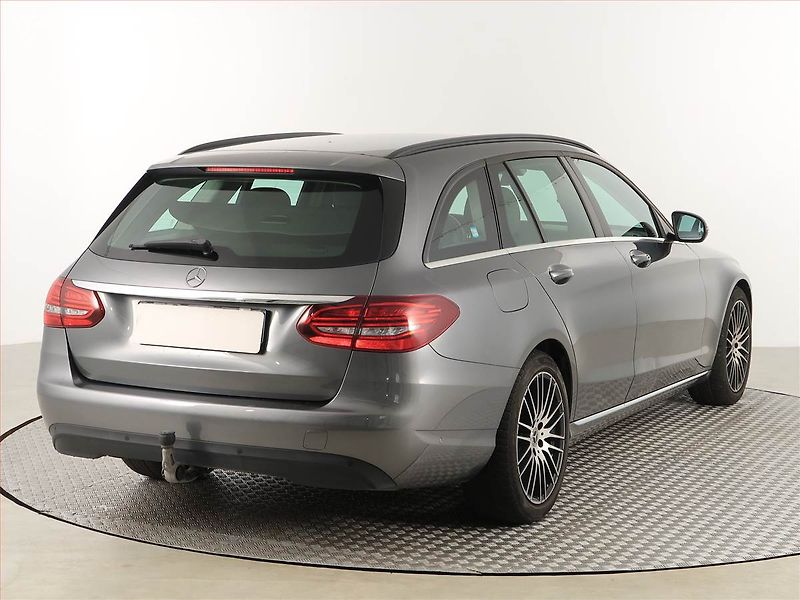 Mercedes-Benz Třídy C (2019) Classic C 220 d, Automat, Navi - fotka 5 z 20