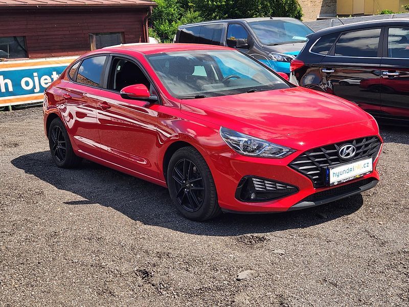 Hyundai i30 1.0-1.MAJITEL-AUTOMAT-KAMERA - fotka 5 z 12