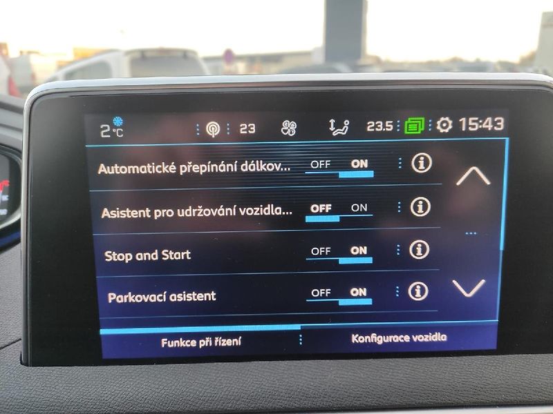 Peugeot 3008 (2017) GT 2.0 HDI 150k MAN6 1.MAJITEL - fotka 15 z 28