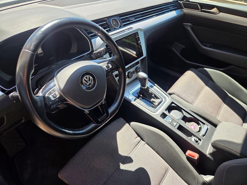 Volkswagen Passat Variant (2018) 1.5 TSI DSG - fotka 8 z 9