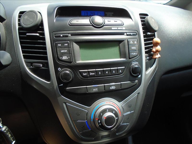 Hyundai ix20 1,6 - fotka 23 z 24