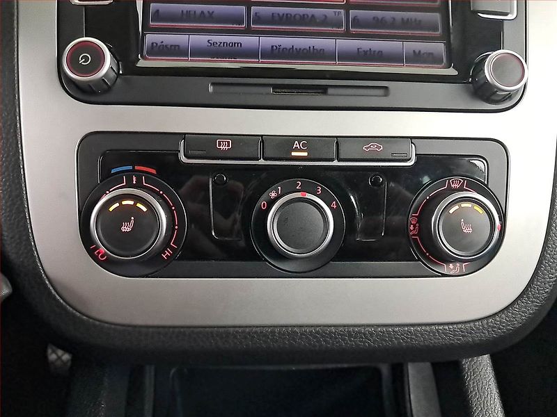 Volkswagen Scirocco (2011) 1.4 TSI, Tempomat - fotka 15 z 19
