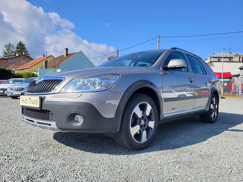 Škoda Octavia 2.0 TDi 103kW SCOUT 4x4 - fotka 28 z 45