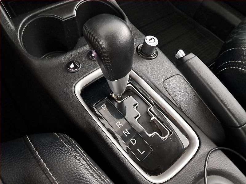 Mitsubishi Outlander (2015) 2.2 DI-D, 4X4, Automat - fotka 18 z 19