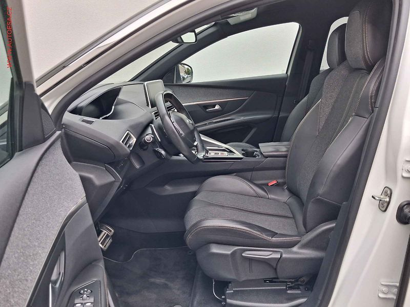 Peugeot 3008 (2017) 1.2PT, GT Line, AT, LED - fotka 9 z 20