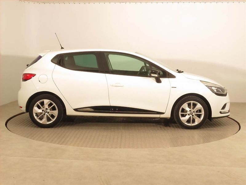 Renault Clio (2018) 1.2 16V, Serv.kniha, Tempomat - fotka 6 z 15