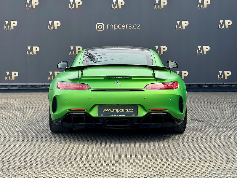 Mercedes-Benz AMG GT (2017) R 4.0 V8 430kW, Carbon Ceramic - fotka 8 z 61