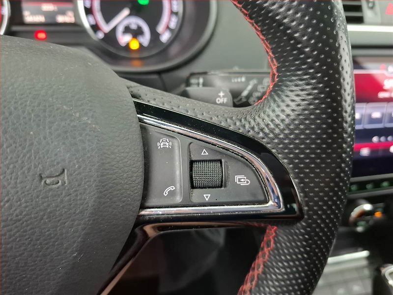 Škoda Octavia (2018) RS 2.0 TSI - fotka 18 z 22