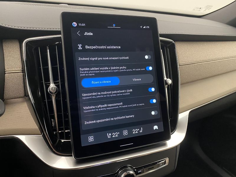 Volvo XC90 (2026) T8 AWD RECHARGE BRIGHT PLUS 7m - fotka 36 z 55