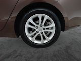 Kia Ceed (2012) 1.6 GDI, Navi, Xenony - náhled 14