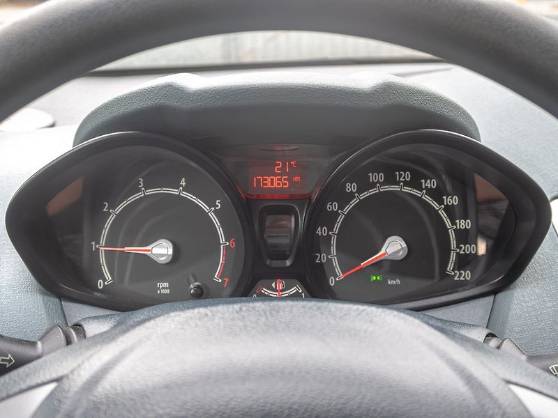 Ford Fiesta (2010) 1.25i 60KW – TAŽNÝ - fotka 18 z 40