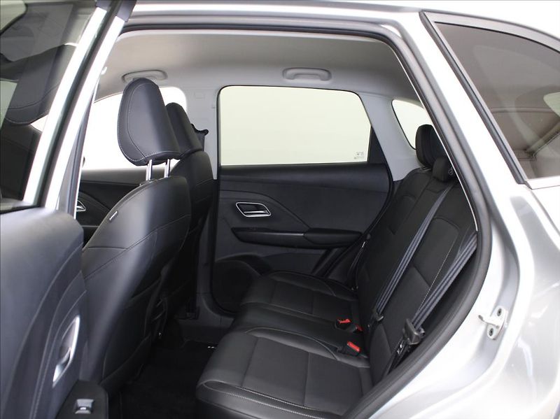 MG ZS 1,5 i 85kW Elegance 6970km. ČR - fotka 7 z 26