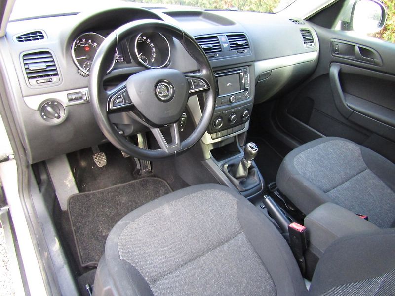 Škoda Yeti (2014) 1.6 TDI 77kW  BEZ KOROZE - fotka 13 z 38