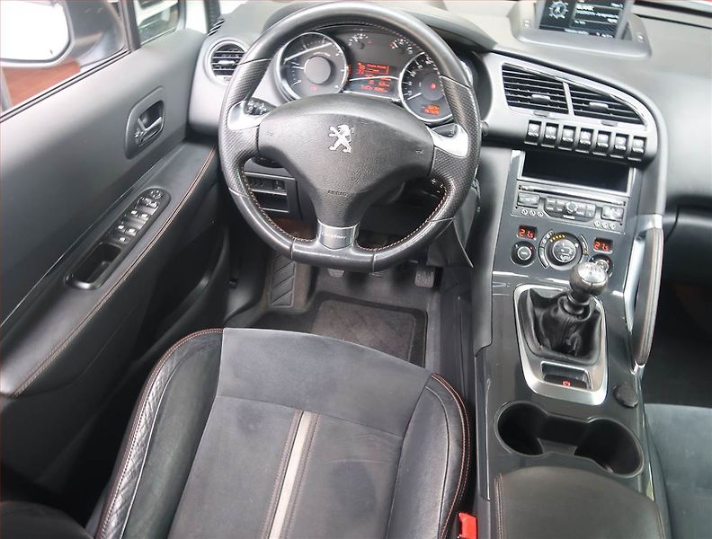 Peugeot 3008 (2015) 1.6 BlueHDi, Navi, Tempomat - fotka 7 z 18