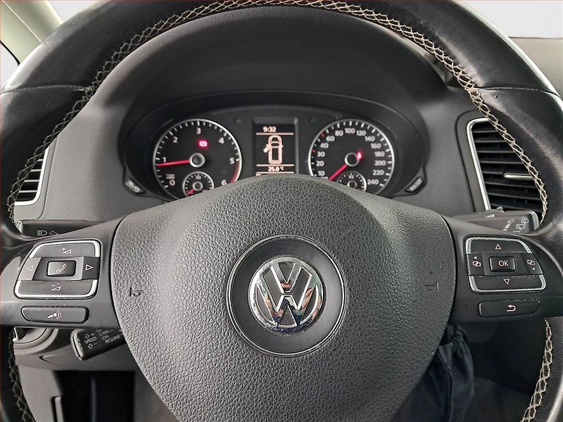 Volkswagen Sharan (2012) 2.0 TDI BMT, 6 míst, Navi - fotka 16 z 24