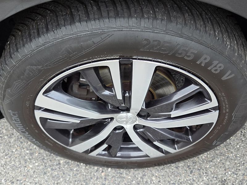Peugeot 3008 (2019) 1.2 PT 130 ALLURE MAN6 - fotka 24 z 24