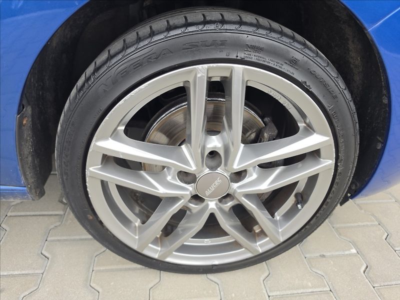 Škoda Rapid 1,2 TSi 81KW Style ALU KLIMA - fotka 41 z 48