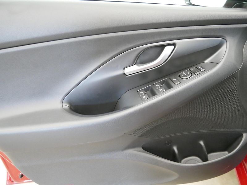 Hyundai i30 - fotka 11 z 23