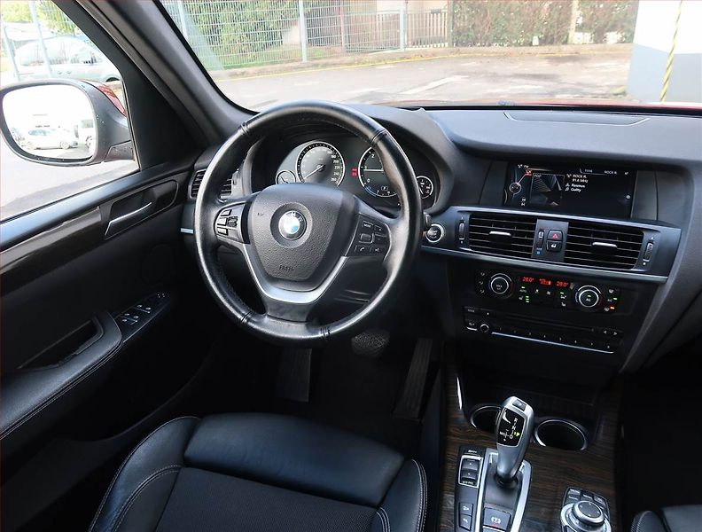 BMW X3 (2013) xDrive20d, 4X4, Automat, ČR - fotka 7 z 25