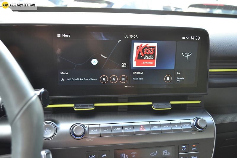 Hyundai Kona ELECTRIC EV 150KW  PREMIUM PAN - fotka 43 z 75