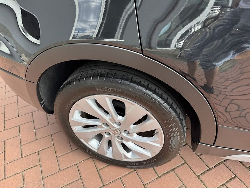 Suzuki SX4 S-Cross (2017) 1.4i BoosterJet LED Kamera - fotka 47 z 49