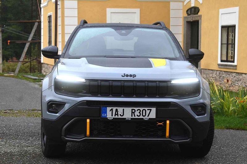 Jeep Avenger dobře poslouží menším rodinám, které nechtějí jezdit vždy jen po silnici.