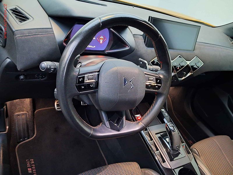 DS Automobiles DS3 Crossback (2020) 1.2PT Performance, AT, LED - fotka 11 z 20
