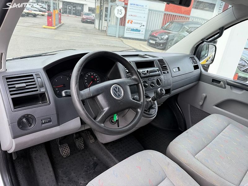 Volkswagen Transporter 1.9 TDI 63kW - fotka 11 z 15