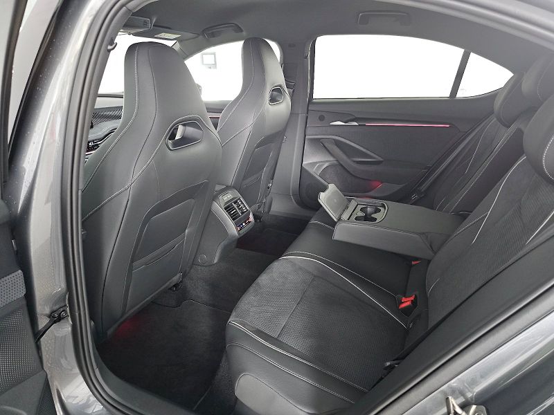 Škoda Superb (2025) 2.0TDi 142kW 4X4 SPORTLINE WEB - fotka 7 z 34