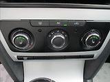 Škoda Octavia 1,4 TSI, klima, serv. kniha, - náhled 18