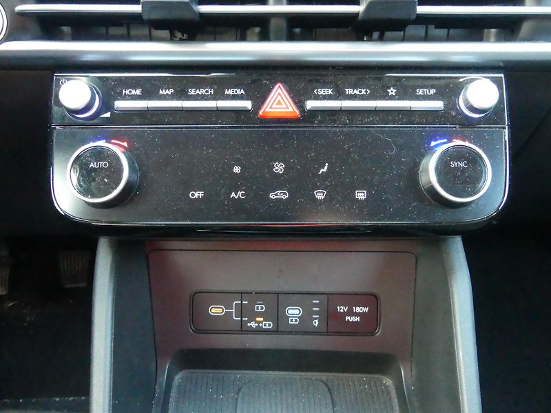 Hyundai Tucson (2025) 1,6 T-GDi 118 kW - fotka 16 z 25