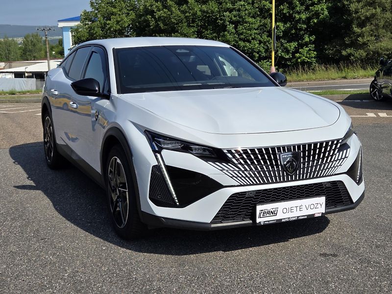 Peugeot 408 (2024) 1.2 PT 130 GT EAT8 - fotka 7 z 36