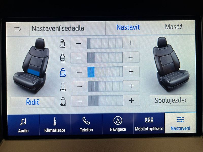 Ford S-MAX 2.0 140kW VIGNALE WEBASTO - fotka 62 z 76