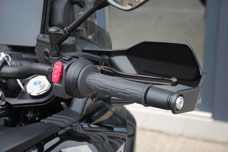 CFMOTO 800 MT (2026) 800MT-X Black - fotka 16 z 20