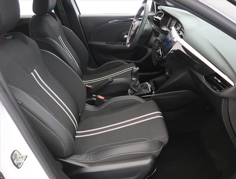 Opel Corsa (2024) 1.2, Serv.kniha, Kůže - fotka 9 z 22