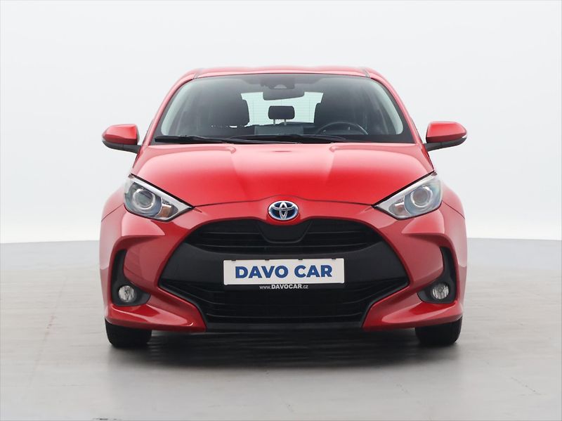 Toyota Yaris 1,5 Hybrid e-CVT 68kW aut. CZ - fotka 2 z 27