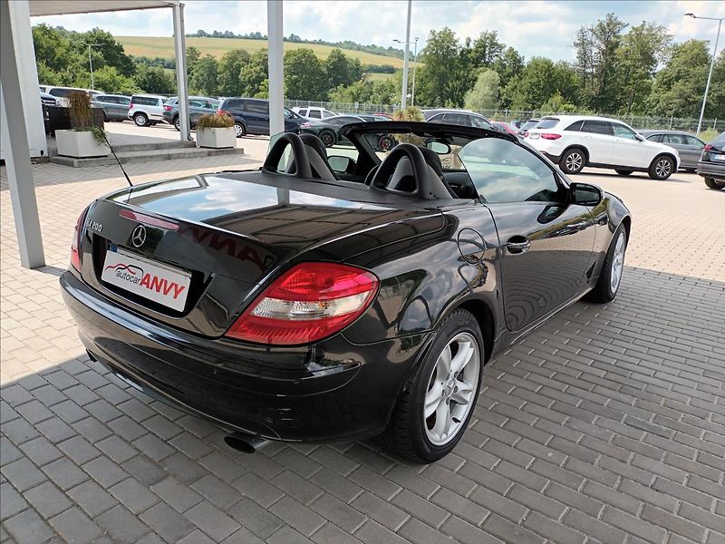 Mercedes-Benz SLK 1,8 200 KOMPRESSOR,120KW - fotka 6 z 33