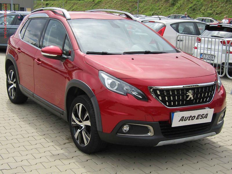 Peugeot 2008 (2018) 1.2pt, ČR, AT, autoAC - fotografie inzerátu