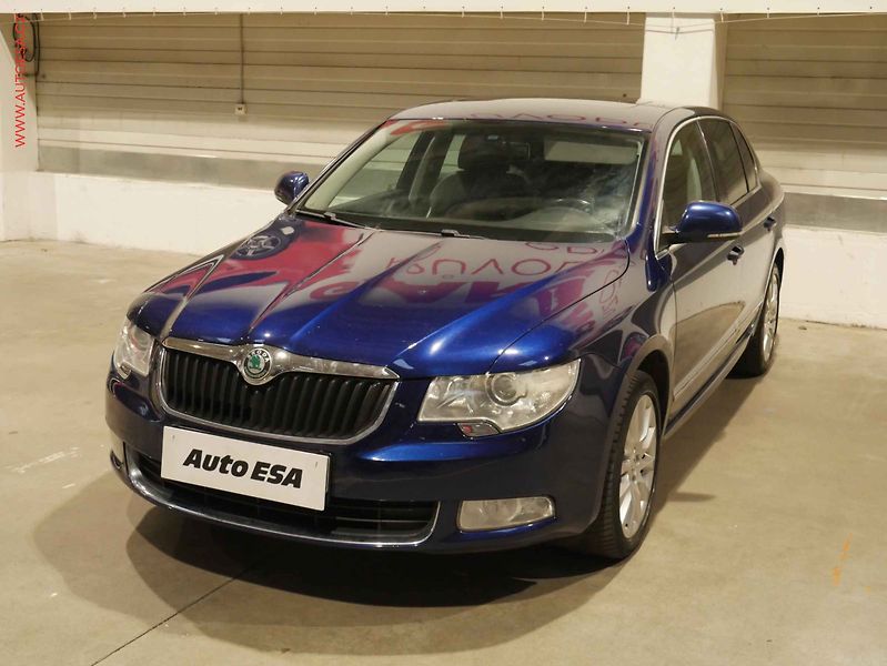 Škoda Superb (2009) 2.0 TDi 4x4, ČR, Bixenon - fotka 3 z 20